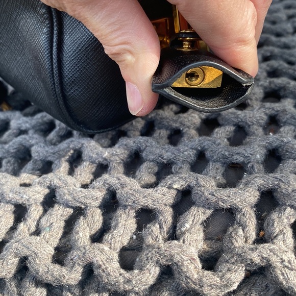 EUC PRADA SAFFIANO LUX LEATHER HANDBAG PURSE WITH ADDITIONAL SHOULDER STRAP - Picture 6 of 16